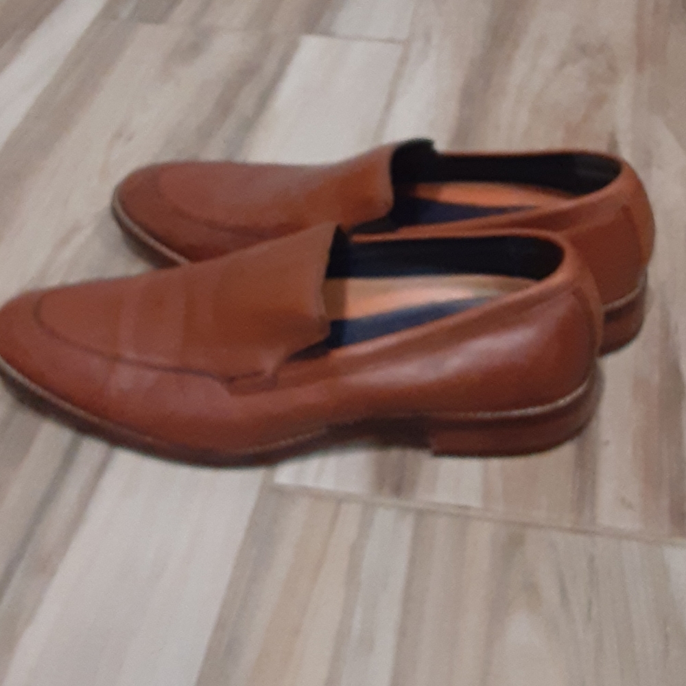 Cole Haan - Picture 3 of 5